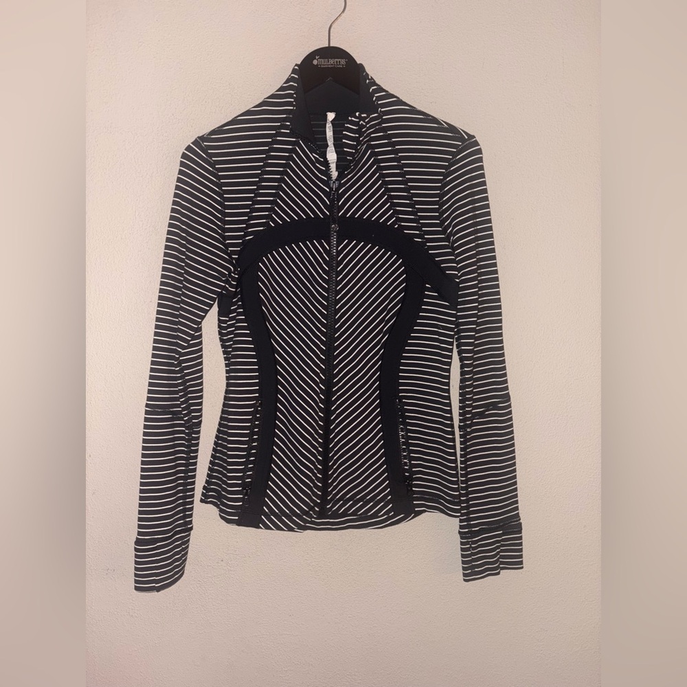 Lululemon Define Jacket Women’s Size 8 Black and White Striped Luon Full Zip